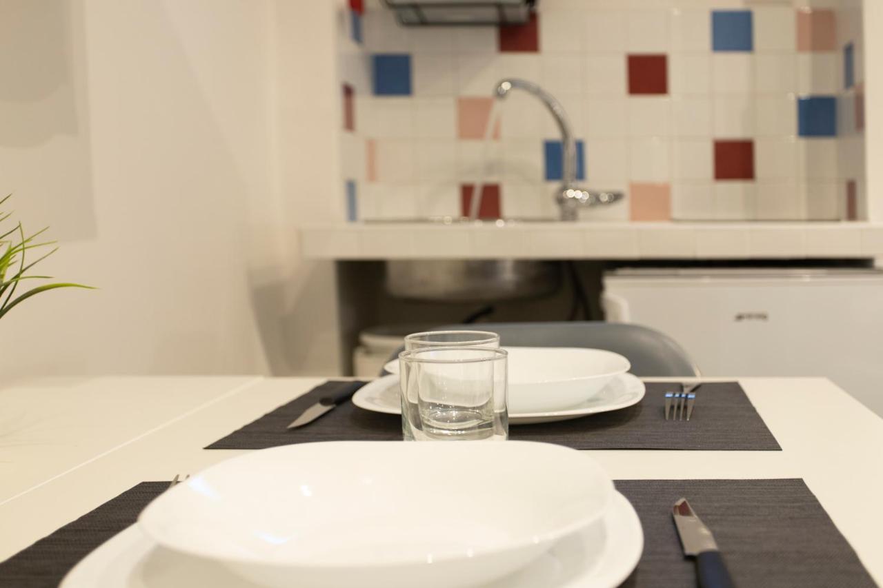 Nina - Tiny Suite In Trastevere โรม ภายนอก รูปภาพ